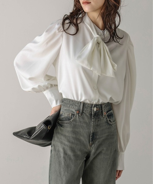 La-gemme(ラジェム)の「2way ボウタイブラウス(シャツ/ブラウス・レディース・ホワイト/ブラック・フリー)」の8枚目の写真
