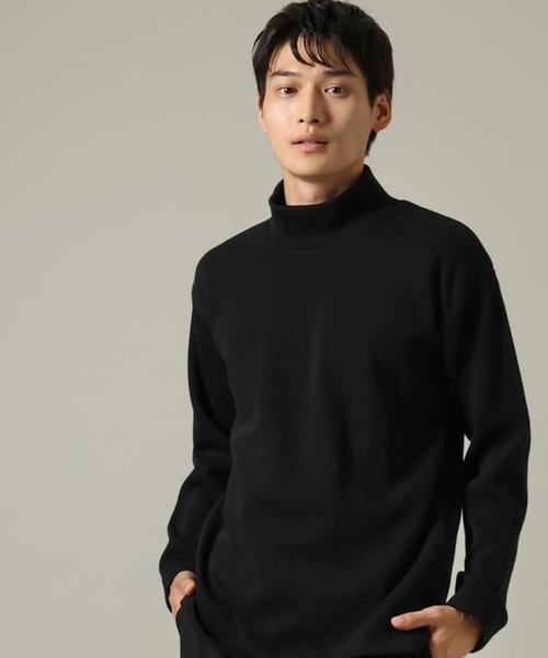 a.v.v（アーヴェヴェ）の「【チクチクしない】新感覚大人きれいめハイネック　ヘビーウェイト(グッドスウェットシリーズ）（Tシャツ/カットソー・メンズ・アイボリー/ブラック・46/50/48）」の2枚目の写真