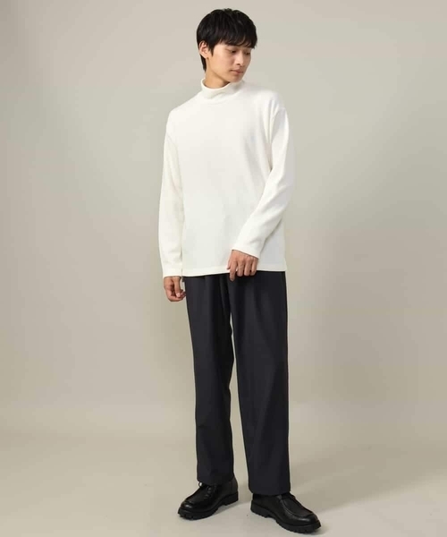 a.v.v（アーヴェヴェ）の「【チクチクしない】新感覚大人きれいめハイネック　ヘビーウェイト(グッドスウェットシリーズ）（Tシャツ/カットソー・メンズ・アイボリー/ブラック・46/50/48）」の9枚目の写真