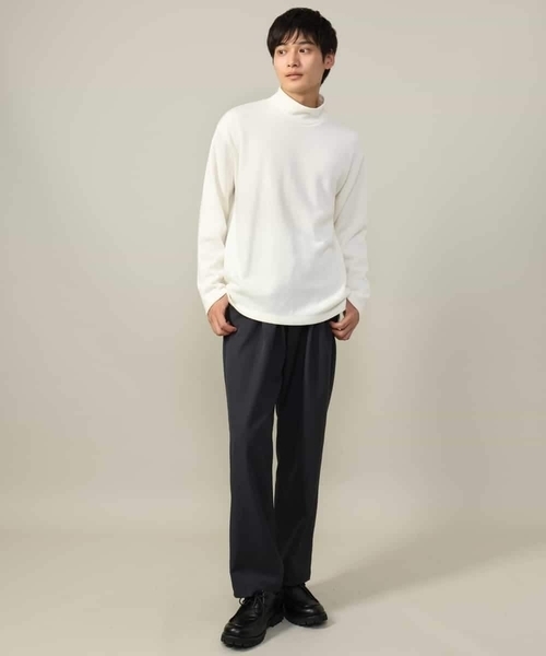 a.v.v（アーヴェヴェ）の「【チクチクしない】新感覚大人きれいめハイネック　ヘビーウェイト(グッドスウェットシリーズ）（Tシャツ/カットソー・メンズ・アイボリー/ブラック・46/50/48）」の10枚目の写真
