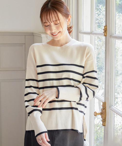 ikka(イッカ)の「【親子コーデ】クリーミーサイドスリットニット(ニット/セーター・レディース・ミント/ベージュ/ダークラベンダー/オフホワイト/グレー/チャコールグレー・M/L/S)」の9枚目の写真