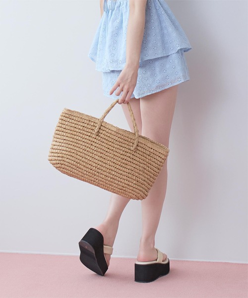 SEA DRESS(シードレス)の「厚底ラウンドトゥトングサンダル(サンダル・レディース・ブラック/ホワイト系その他・LL/L/M/S)」の11枚目の写真
