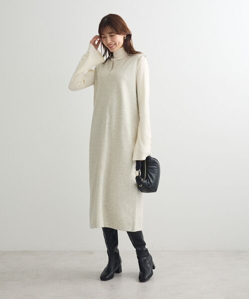 Green　Parks（グリーンパークス）の「圧縮ポンチ合皮パイピングジャンスカ（ジャンパースカート・レディース・アイボリー/ダークグリーン・FREE）」の17枚目の写真