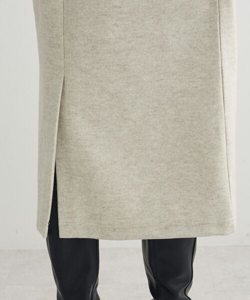 Green　Parks（グリーンパークス）の「圧縮ポンチ合皮パイピングジャンスカ（ジャンパースカート・レディース・アイボリー/ダークグリーン・FREE）」の3枚目の写真