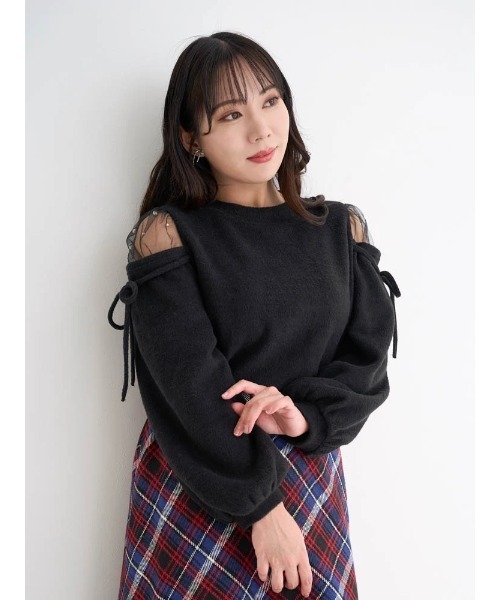Re-J&SUPURE(リジェイアンドスプル)の「【大きいサイズ】肩チュールシアーパール付き起毛リブトップス(ニット/セーター・レディース・ピンク/オフホワイト/ブラック・XX-LARGE/X-LARGE)」の3枚目の写真