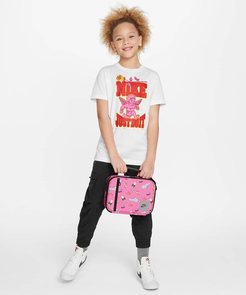 NIKE(ナイキ)の「ナイキ フューエル パック ランチバッグ / Nike Fuel Pack Lunch Bag DO3699-013 Black(トートバッグ・キッズ・ブラック・ONE SIZE)」の2枚目の写真