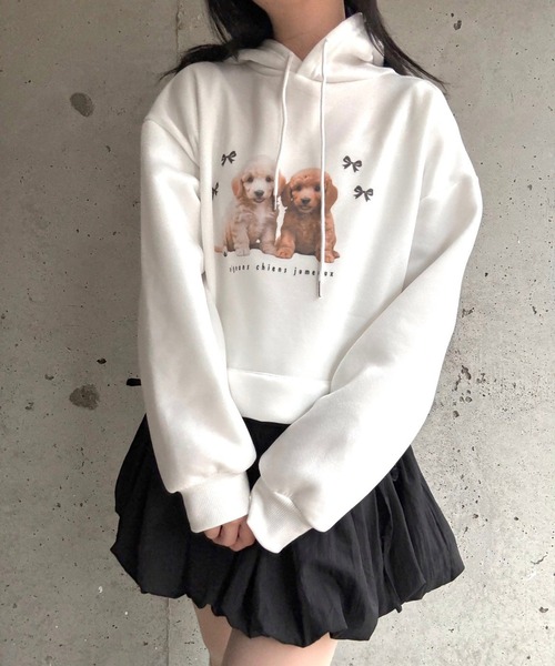 merrylatte(メリーラテ)の「DOGリボン裏起毛パーカー(パーカー・レディース・ホワイト・LARGE/SMALL)」の1枚目の写真