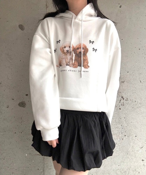 merrylatte(メリーラテ)の「DOGリボン裏起毛パーカー(パーカー・レディース・ホワイト・LARGE/SMALL)」の2枚目の写真