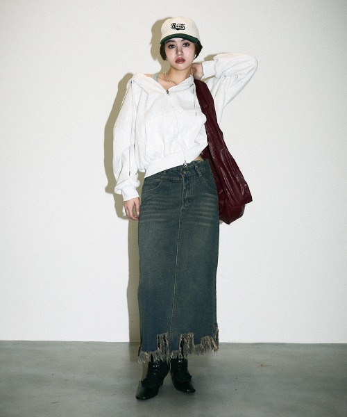 Clum(クルム)の「color synthetic leather shoulder bag / カラー合成皮革ショルダーバッグ(ショルダーバッグ・レディース・ブラック/ワインレッド・FREE)」の16枚目の写真