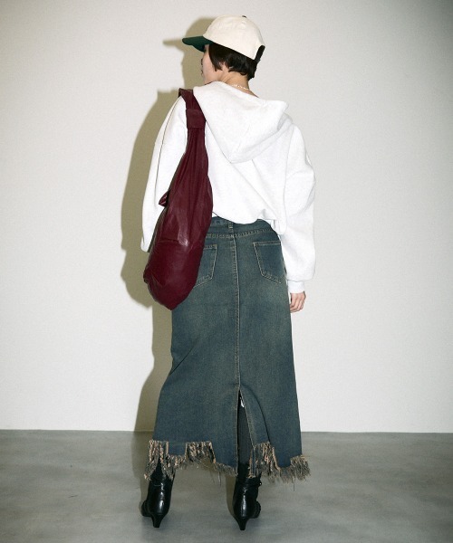 Clum(クルム)の「color synthetic leather shoulder bag / カラー合成皮革ショルダーバッグ(ショルダーバッグ・レディース・ブラック/ワインレッド・FREE)」の17枚目の写真