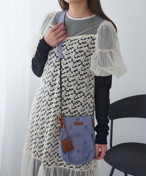 toleur(トーラ)の「【toleur】ドット刺繍ミニサコッシュ 11952 ※(ショルダーバッグ・レディース・カーキ/ブルー/ダークグレー/ライトグレー・FREE)」の6枚目の写真