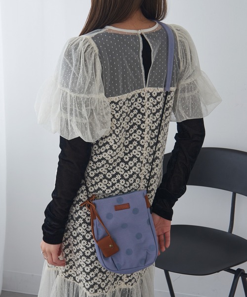toleur(トーラ)の「【toleur】ドット刺繍ミニサコッシュ 11952 ※(ショルダーバッグ・レディース・カーキ/ブルー/ダークグレー/ライトグレー・FREE)」の8枚目の写真