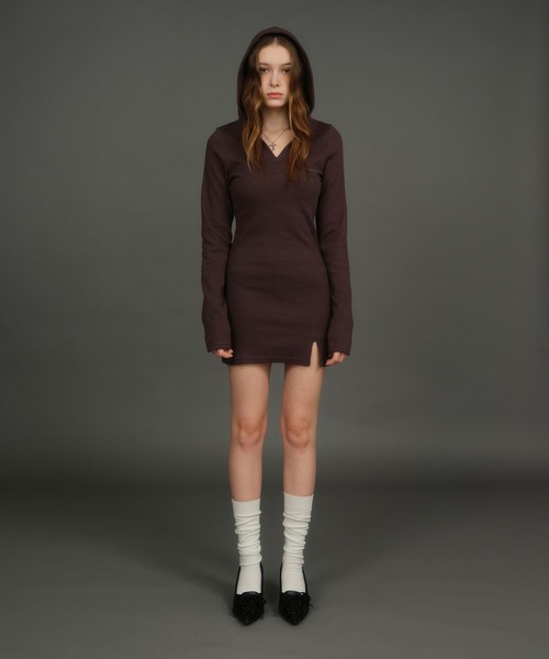 ACLENT アクレント　フーデッドリブミニドレス ブラック ACLENT（アクレント）の「フーデットリブミニドレス（ワンピース