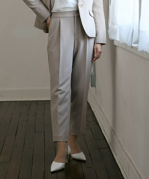 新品☆5Lグレー系ストライプ柄♪うす手9分丈テーパードパンツスーツ◯D356 新品☆5Lグレー系ストライプ柄♪うす手9分丈テーパードパンツ