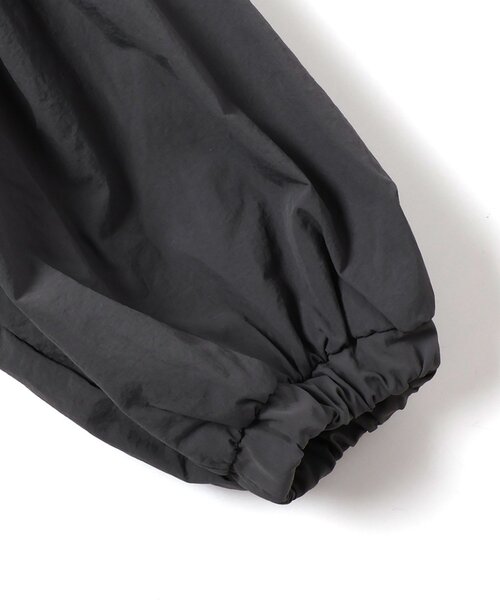 BREEZE（ブリーズ）の「【ジュニア対応】チュールペプラムブルゾン（ナイロンジャケット・キッズ・チャコール/アイボリー・80/100/110/130/120/90/140）」の6枚目の写真
