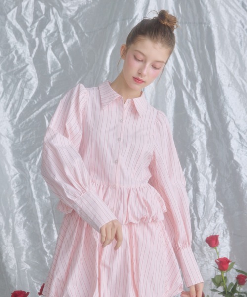 monepine（モネピネ）の「peplum balloon shirt/ペプラムバルーン