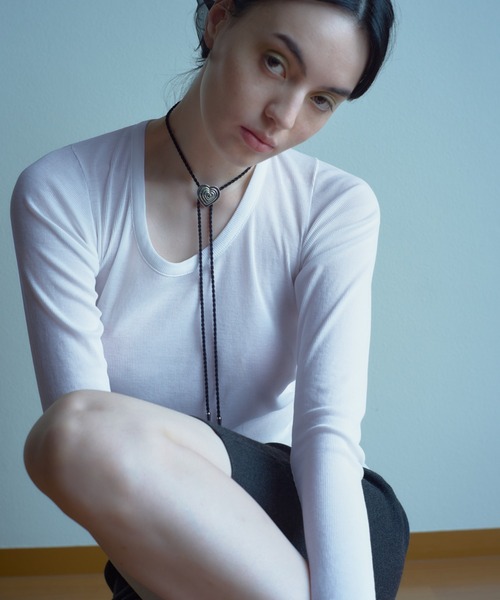 IRIS47（イリスフォーセブン）の「【IRIS 47】comfy long tops/コンフィー ロング トップス（Tシャツ/カットソー・レディース・グリーン/ホワイト/ブラック・FREE）」の4枚目の写真