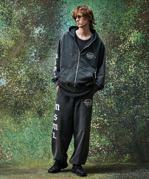 MSML(エムエスエムエル)の「ZIP HOODIE(パーカー・メンズ・レッド/ブラック・XL/L/M/S)」の3枚目の写真