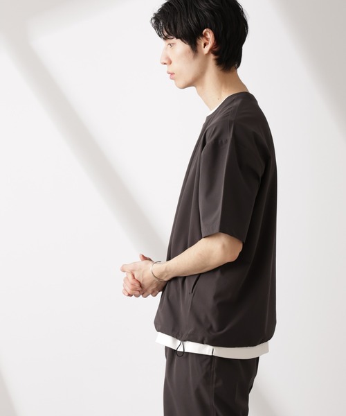 NANO universe（ナノユニバース）の「ライトウェイトストレッチ プルオーバー半袖(セットアップ可)（Tシャツ/カットソー・メンズ・ブラック/カーキ/チャコール・S/M/L）」の12枚目の写真