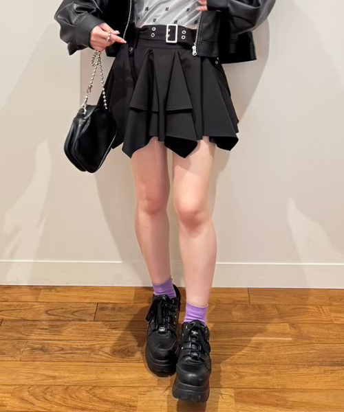 Mi-je（ミジェ）の「ヘムベルトミニスカート【韓国ファッション】（スカート・レディース・ベージュ/カーキ/ブラック・S/M）」の2枚目の写真