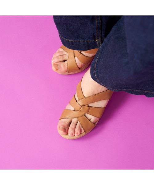 Clarks（クラークス）の「Giselle Beach / ジゼルビーチ（タンレザー）（サンダル・レディース・ブラウン・UK3.5/UK4/UK4.5/UK5/UK5.5/UK6/UK3）」の6枚目の写真