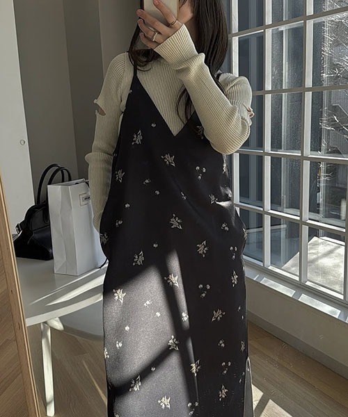 セール】deep side slit ditsy print camisole OP（ワンピース