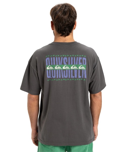 Quiksilver(クイックシルバー)の「GH QS WORLD FORCE SS /クイックシルバーバックロゴプリント半袖Tシャツ(Tシャツ/カットソー・メンズ・パープル/ブラック/イエロー・MEDIUM/X-LARGE/LARGE/SMALL)」の2枚目の写真
