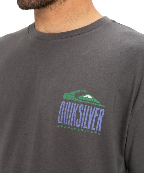 Quiksilver(クイックシルバー)の「GH QS WORLD FORCE SS /クイックシルバーバックロゴプリント半袖Tシャツ(Tシャツ/カットソー・メンズ・パープル/ブラック/イエロー・MEDIUM/X-LARGE/LARGE/SMALL)」の14枚目の写真