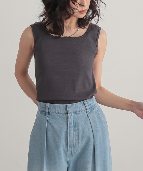 for/c(フォーシー)の「バックオープンリブスクエアタンク【サスティナブル】(Tシャツ/カットソー・レディース・チャコールグレー/ホワイト/ブラック/ホワイト×ブラック・M/L)」の6枚目の写真