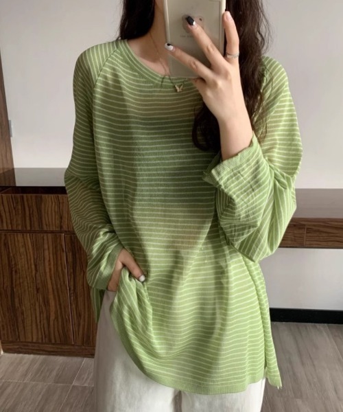 Ritzy(リッツィー)の「オーバーサイズ シアー ボーダートップス(Tシャツ/カットソー・レディース・ホワイト/ブラック/グリーン・FREE)」の17枚目の写真