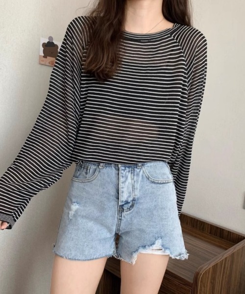 Ritzy(リッツィー)の「オーバーサイズ シアー ボーダートップス(Tシャツ/カットソー・レディース・ホワイト/ブラック/グリーン・FREE)」の21枚目の写真