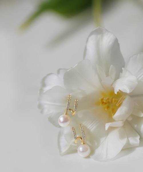 Leja(レジャ)の「【LEJA】パールダブルフープピアス 結婚式 パーティー 成人式 二次会 同窓会 お呼ばれ オケージョン 20代 30代(ピアス(両耳用)・レディース・ゴールド・FREE)」の3枚目の写真