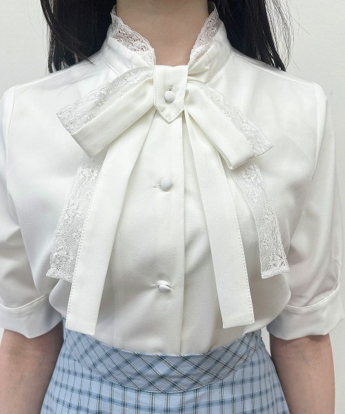 F i.n.t（フィント）の「レースレイヤードボウタイ5分袖ブラウス/ fint　フィント（シャツ/ブラウス・レディース・ブルーグレー/オフホワイト/クリーム・FREE）」の7枚目の写真