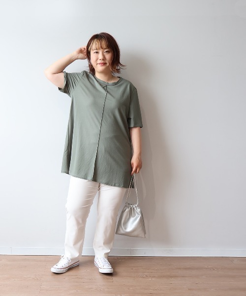 MB mint breeze(エムビーミントブリーズ)の「【WEB&一部店舗】【UVカット・接触冷感】【LL~6L 大きいサイズ】モクロディビンテージ切替えチュニック Tシャツ 半袖 春夏(チュニック・レディース・ブラック/カーキ/サックスブルー/ラベンダー・LL/3L/4L/5L/6L)」の21枚目の写真