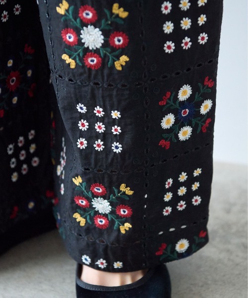 yuni（ユニ　）の「eyelet embroidelyイージーパンツ（その他パンツ・レディース・その他/ホワイト/アイボリー/ブラック・FREE）」の13枚目の写真