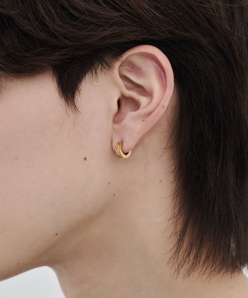 WYZ surgical stainless(ダブリューワイジィーサージカルステンレス)の「【 金属アレルギー対応 】ラインフープピアス サージカルステンレス (両耳用) 直径10mm, 幅4mm(ピアス(両耳用)・メンズ・ゴールド/ブラック/シルバー・FREE)」の15枚目の写真