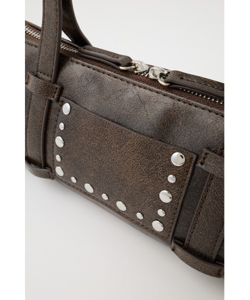MOUSSY(マウジー)の「STUDDED ショルダーバッグ(ショルダーバッグ・レディース・ブラウン/ブラック・FREE)」の19枚目の写真