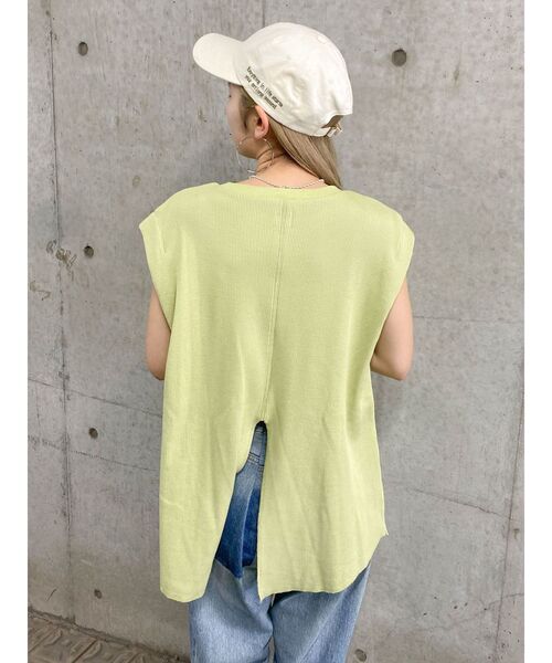 Ungrid（アングリッド）の「バックスリットワッフルタンクトップ（タンクトップ・レディース・アイボリー/チャコールグレー/グリーン系その他・FREE）」の12枚目の写真