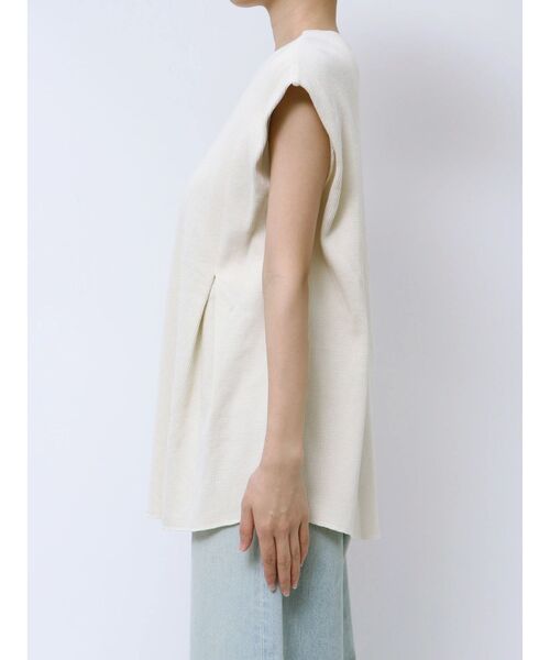 Ungrid（アングリッド）の「バックスリットワッフルタンクトップ（タンクトップ・レディース・アイボリー/チャコールグレー/グリーン系その他・FREE）」の20枚目の写真