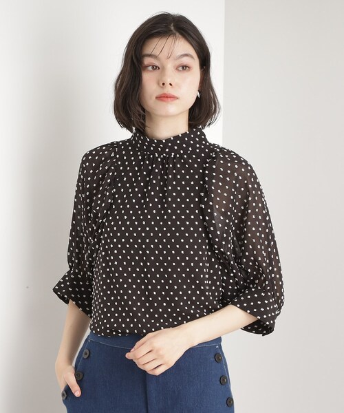 THE SHOP TK (ザ ショップ ティーケー )の「◆ドットジャカードブラウス【洗える】(シャツ/ブラウス・レディース・ナチュラル/ブラック・12/13)」の4枚目の写真