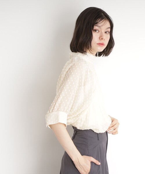 THE SHOP TK (ザ ショップ ティーケー )の「◆ドットジャカードブラウス【洗える】(シャツ/ブラウス・レディース・ナチュラル/ブラック・12/13)」の7枚目の写真