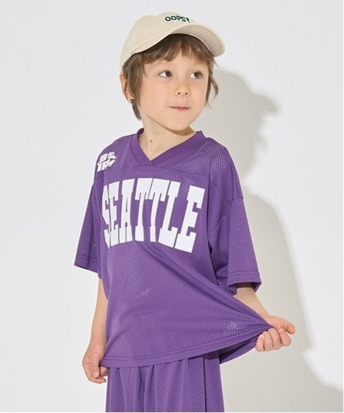 b・ROOM(ビールーム)の「【セットアップ可能】Vネックメッシュトップス【子供服】【キッズ】【男の子】【女の子】(Tシャツ/カットソー・キッズ・ネイビー/グリーン系その他/シルバーグレー/パープル・120cm/130cm/140cm/100cm/110cm/150cm)」の4枚目の写真