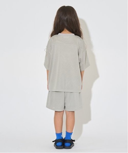 b・ROOM(ビールーム)の「【セットアップ可能】Vネックメッシュトップス【子供服】【キッズ】【男の子】【女の子】(Tシャツ/カットソー・キッズ・ネイビー/グリーン系その他/シルバーグレー/パープル・120cm/130cm/140cm/100cm/110cm/150cm)」の15枚目の写真
