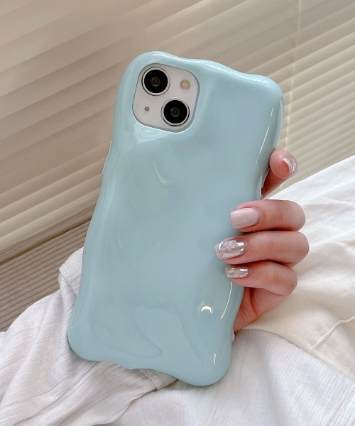Fun & Daily(ファンアンドデイリー)の「Jelly Color iPhone case 15 16 Pro ProMax(スマホケース/カバー・レディース・ブルー/パープル/イエロー/オレンジ/ホワイト系その他・iPhone 15 Pro/iPhone 15 Pro Max/iPhone 16/iPhone 16 Pro/iPhone 16 Pro Max/iPhone 15)」の3枚目の写真