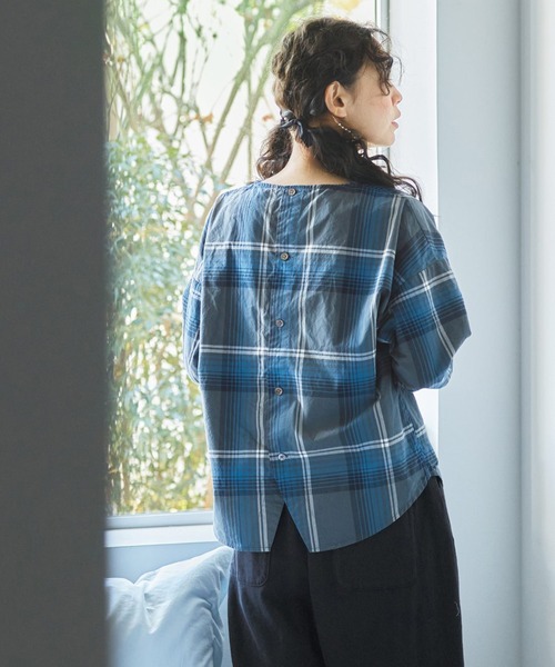 and myera(アンド マイラ)の「and myera 大柄チェックのトップス(その他トップス・レディース・ブルー系その他・LL/L/M/S)」の4枚目の写真