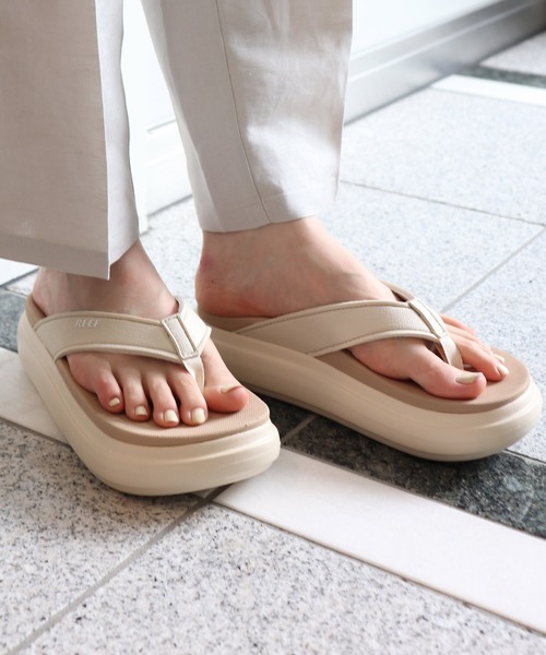 REEF(リーフ)の「CUSHION BONDIトングサンダル【REEF/リーフ】(サンダル・レディース・アイボリー・23.0cm/24.0cm/22.0cm)」の5枚目の写真