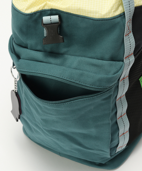 BRAIN DEAD(ブレインデット)の「BRAIN DEAD / ブレインデッド EQUIPMENT CLIMBING UTILITY BAG(ショルダーバッグ・メンズ・グリーン・FREE)」の9枚目の写真