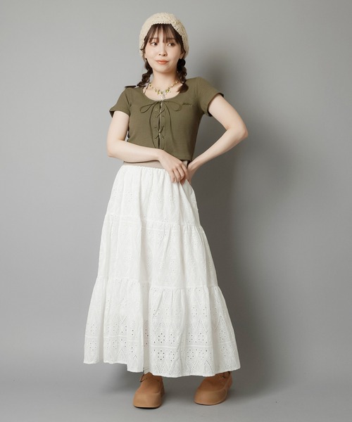 SPINNS(スピンズ)の「ティアードロングスカート/レースC/NEO森ガール(スカート・レディース・オフホワイト・ONESIZE)」の6枚目の写真