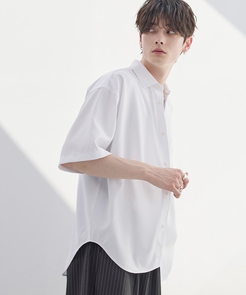 ESSENTIALS WARDROBE（エッセンシャルワードローブ）の「防シワレギュラーカラーベーシック半袖シャツ（シャツ/ブラウス・メンズ・チャコール/ブルー/ブラック/ホワイト・S/M/L/XL）」の6枚目の写真