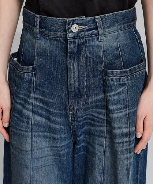 STUDIOUS（ステュディオス）の「【STUDIOUS/ステュディオス】Tucked Wide Leg Jeans/タックワイドレッグデニム（デニムパンツ・レディース・ダークインディゴブルー/ブラック・1/2）」の14枚目の写真